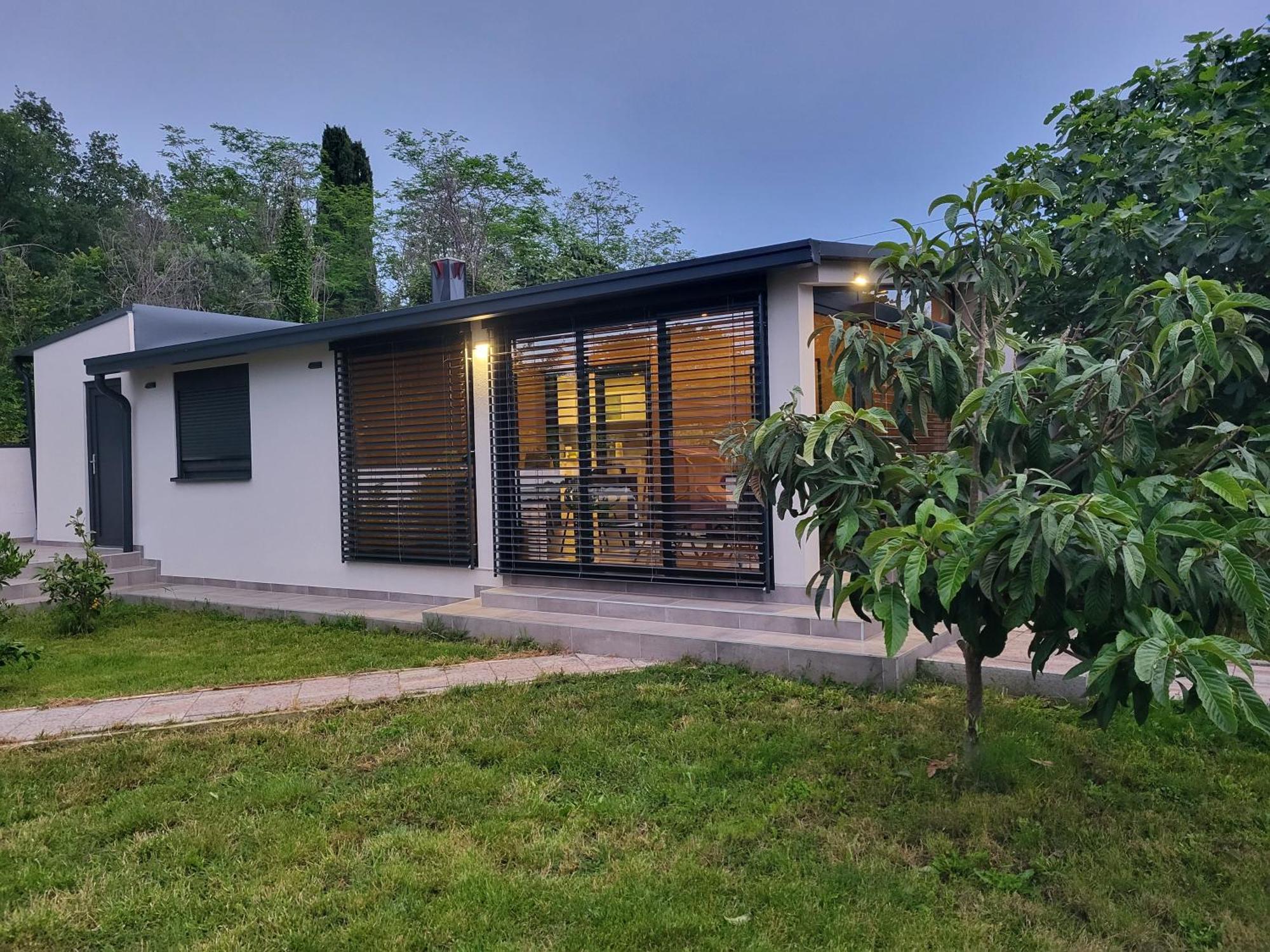 Guest House Tika Medulin Exterior foto